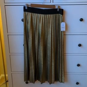 NWT Time and Tru Midi-Length Gold Pleated Skirt